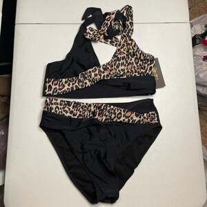 Sopliagon Women's Twist Front Halter Bikini Set - Leopard Print, Black, Size L